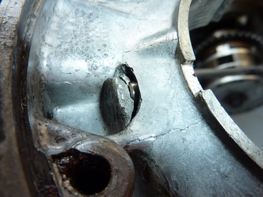 sm Upper crank case damage 1 (1).JPG