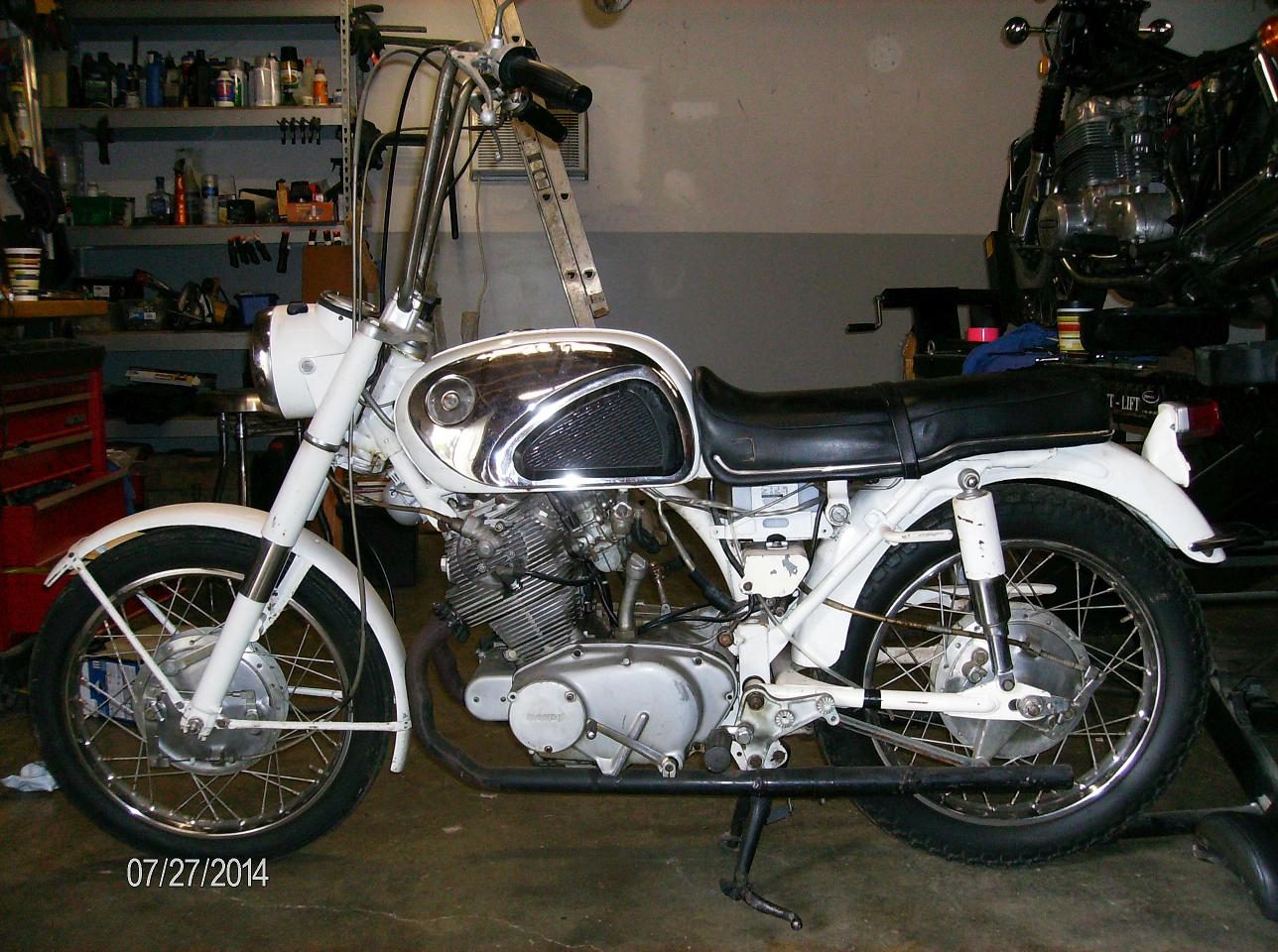 68nsuperhawk 002.jpg